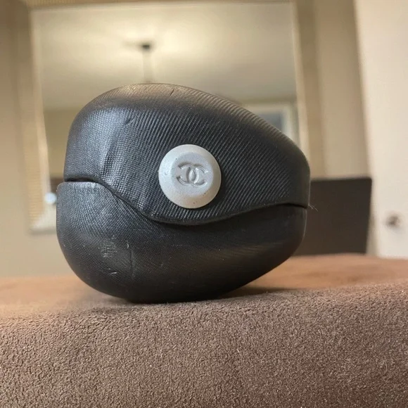 CHANEL Adorable Pink Floral Accent Sunglasses - Picture 11 of 11